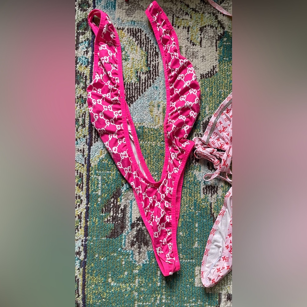 Pink slingshot dancewear